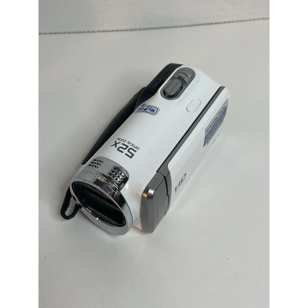Samsung HMX-F90 Hand-Held Camcorder White w/Charger  Tested Works
